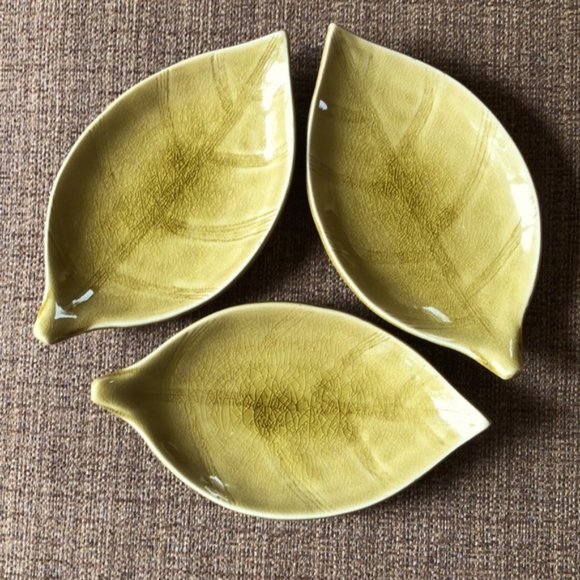 Tag Other - Set of 3 Wheat Flora Crackled Leaf Plates